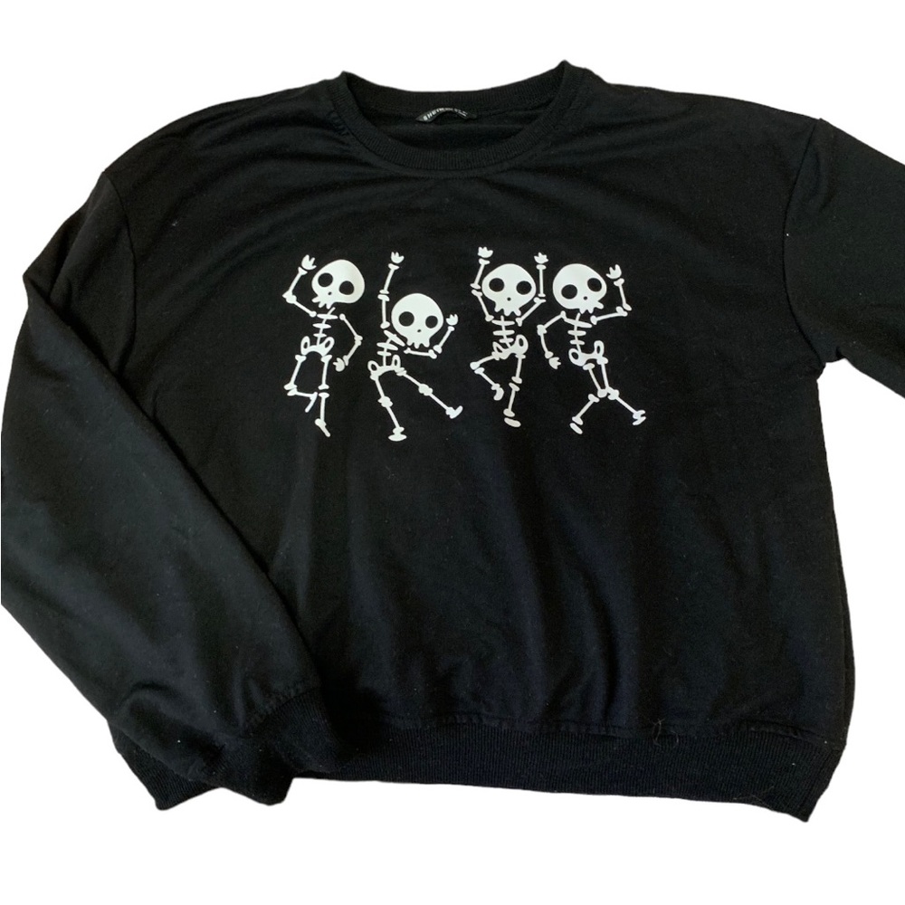 Black crew neck